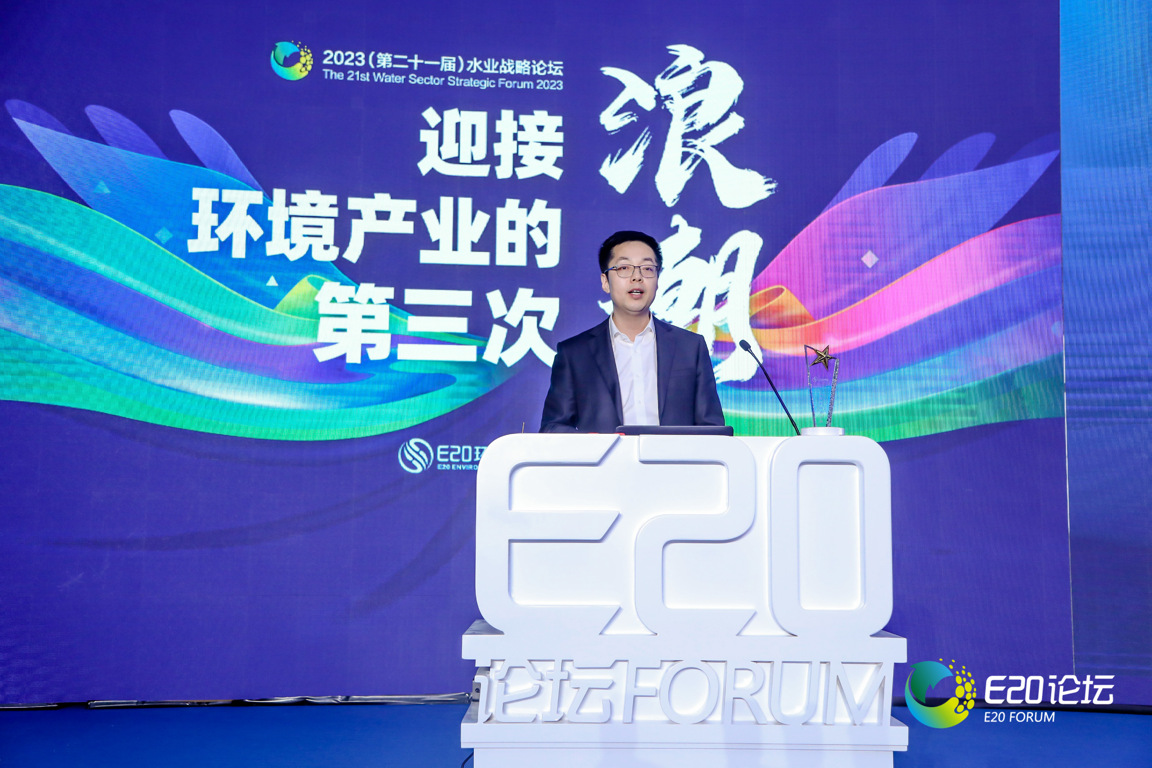 既要“顶天”又要“立地”混改后威尼斯wns8885556如何发挥国家队技术企业优势？